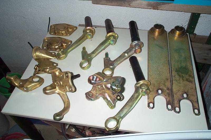 Alle Einzelteile sind nun Galvanisch Verzinkt und haben die markannte Goldfarbe angenommen